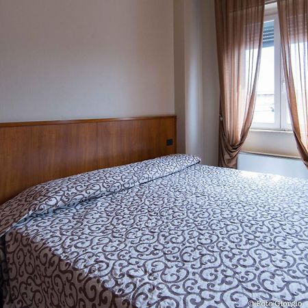 Hotel Daina Dalmine Ngoại thất bức ảnh